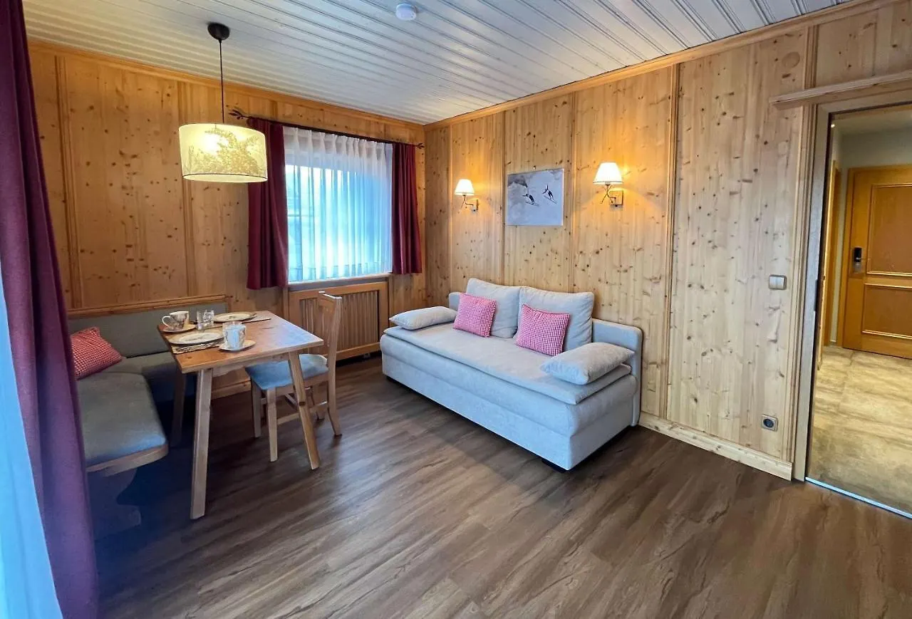Hotel Garni Brunnthaler Garmisch-Partenkirchen